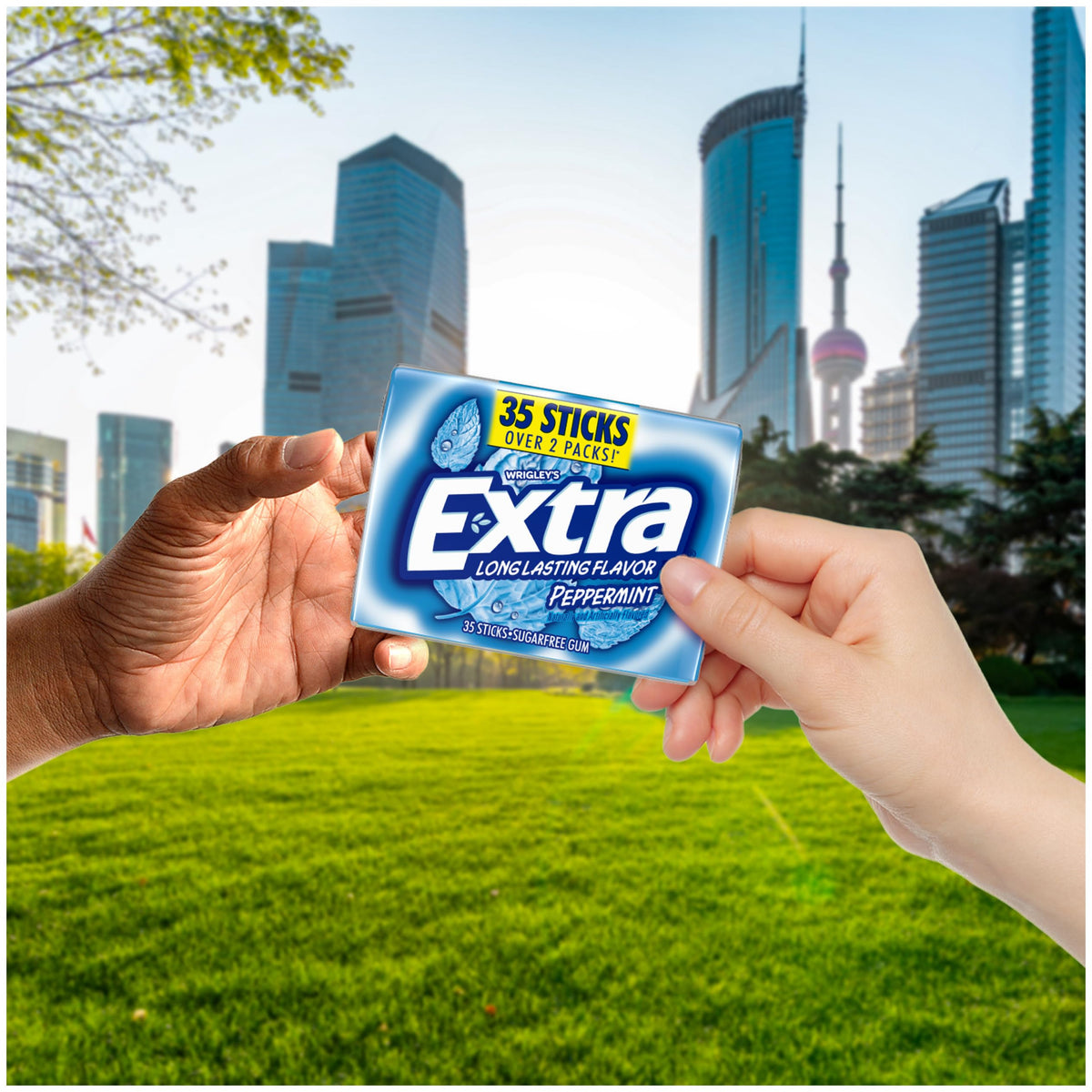 EXTRA Gum Mega Pack on a desk for quick minty lift during work.