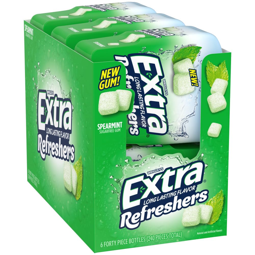 EXTRA Refreshers Spearmint gum pack on desk for quick refresh.
