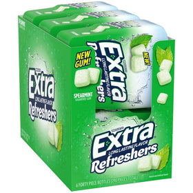 EXTRA Refreshers Spearmint gum pack on desk for quick refresh.