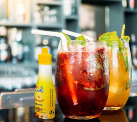 EZ-Sweetz dissolves in tea, keeping hot drinks sugar-free and flavorful.