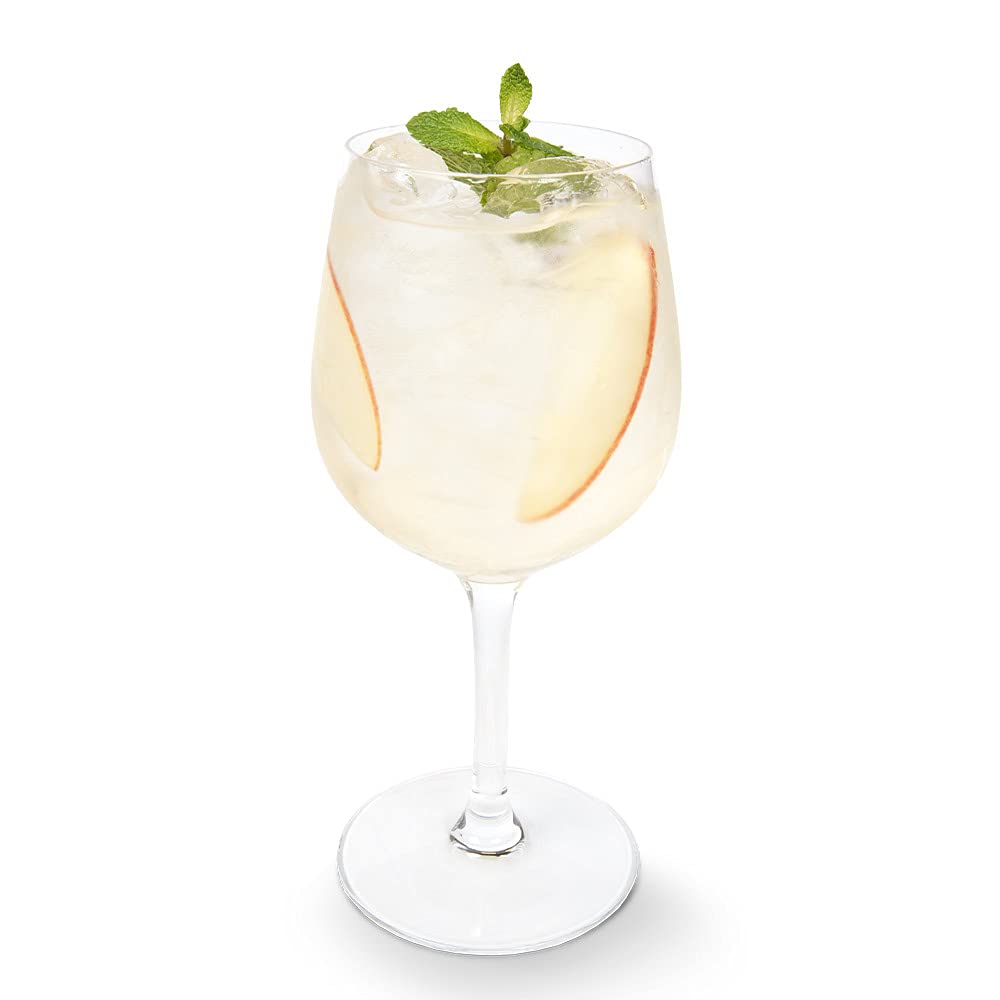 Fabbri Elderflower syrup being poured into a drink to add floral aroma