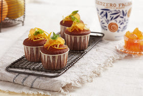 Dessert glaze with Fabbri Ginger with Syrup on pastries.