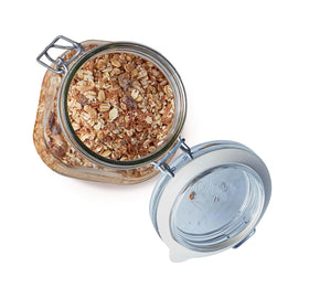 Familia Swiss Muesli packaging in recycled box emphasizes sustainability.