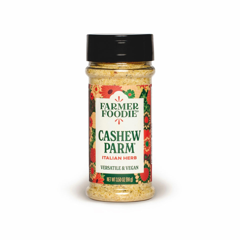 Farmer Foodie Golden Chedda bottle pour reveals a dairy-free cheesy drizzle for pizzas and pastas