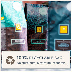 Filicori Zecchini Italian roast beans in bag highlight traditional craftsmanship.