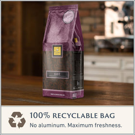 French press brewing Filicori Zecchini Kave for full-bodied flavor.