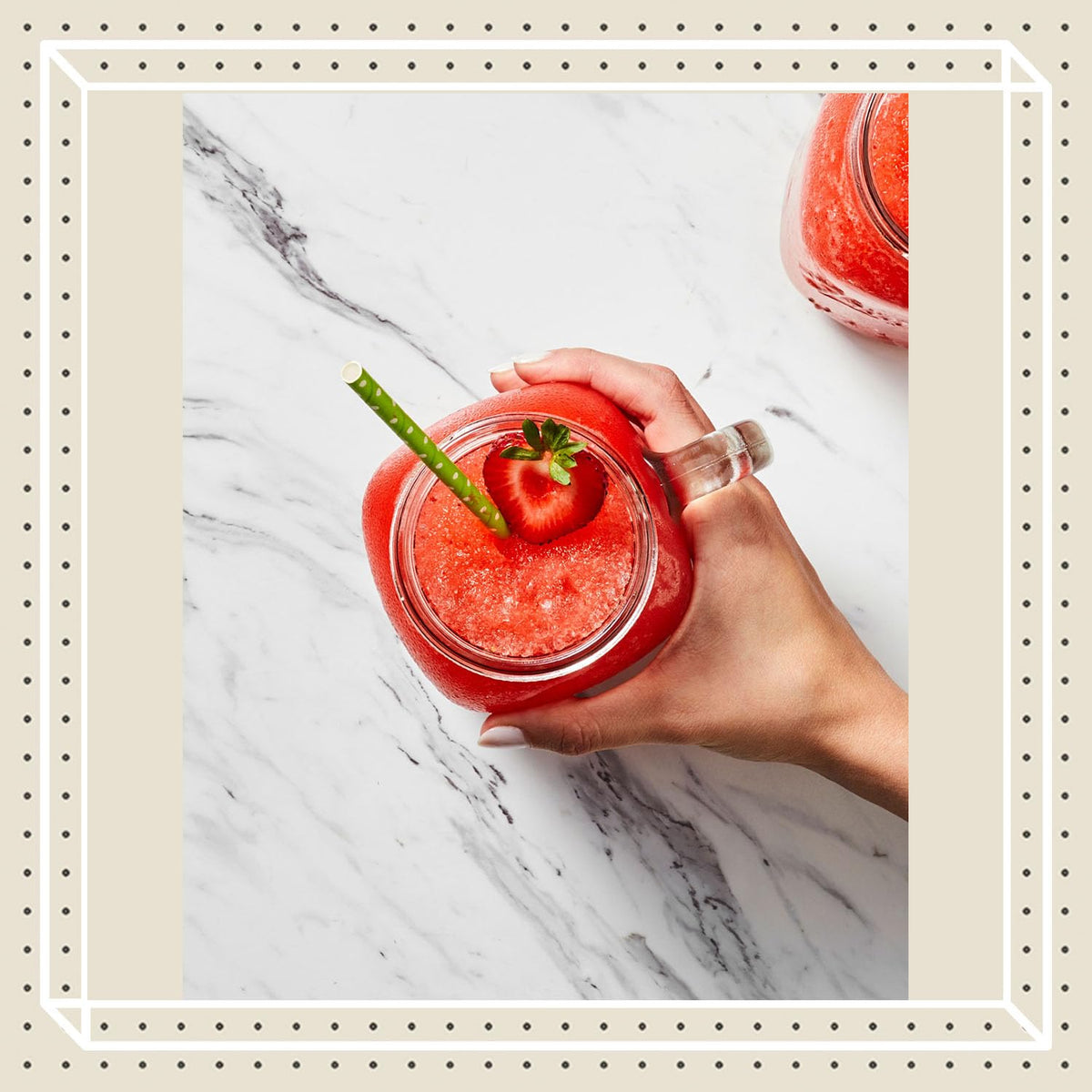 Dispensing closure enables precise, fast pour for busy bars.