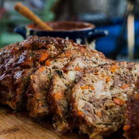 Ribs seasoned with Honey Garlic BBQ Rub for smoky flavor