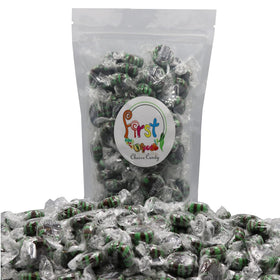 FirstChoiceCandy Starlight Mint Disc, close-up stripes, starry pattern evokes festive nostalgia.