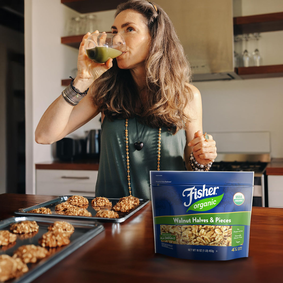 Fisher Chef's Naturals walnut halves close-up highlighting crunch and texture.