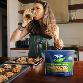 Fisher Chef's Naturals walnut halves close-up highlighting crunch and texture.