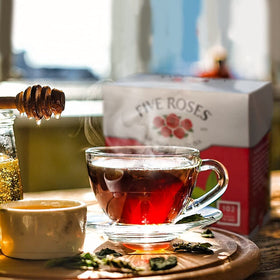 Front view of Five Roses Ceylon teabags in the pack