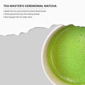 FKRO matcha powder close-up highlighting vibrant green color