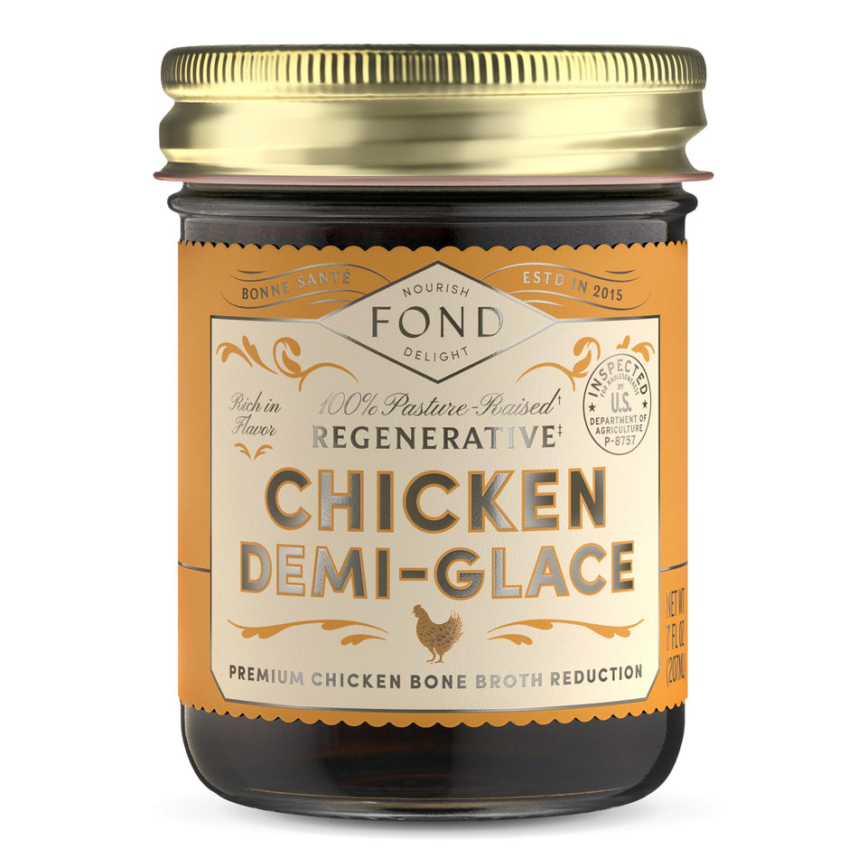 Fond Nourish Delight demi glace bottle pouring into sauce for richer flavor.