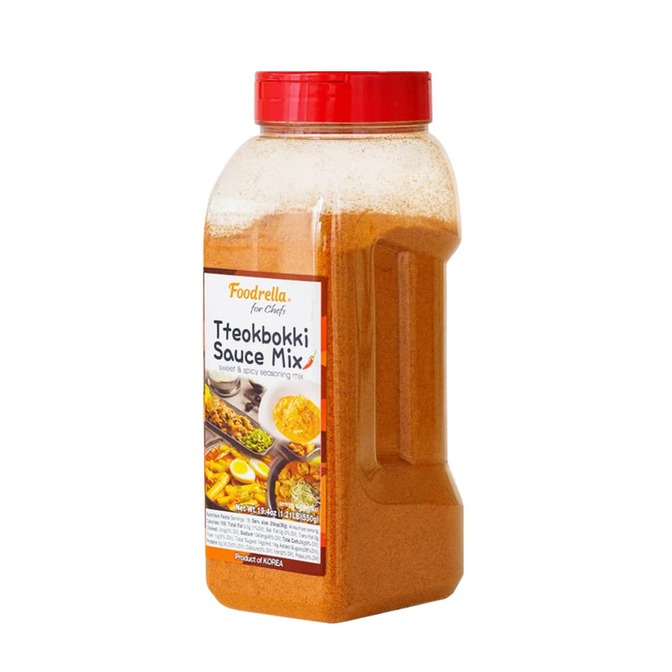 Foodrella Tteokbokki sauce bottle pour for quick Korean meals.