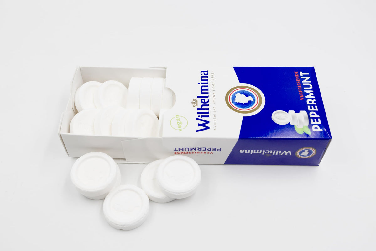 Fortuin Wilhelmina Peppermints tablet close-up – refined mint flavor in premium form.