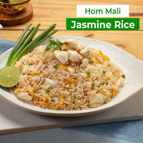 Non-GMO label on Four Elephants jasmine rice carton