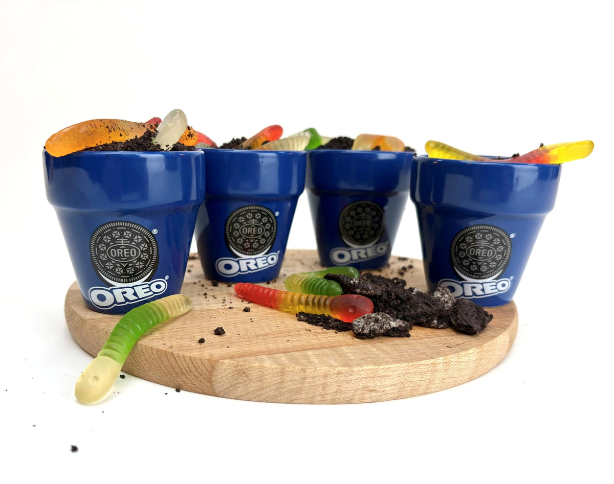 Frankford OREO Dirt Cake Kit assembly step visual for easy setup