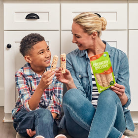 Friendly Grains Crunchy Rollers Apple Cinnamon close-up showing cozy flavor.