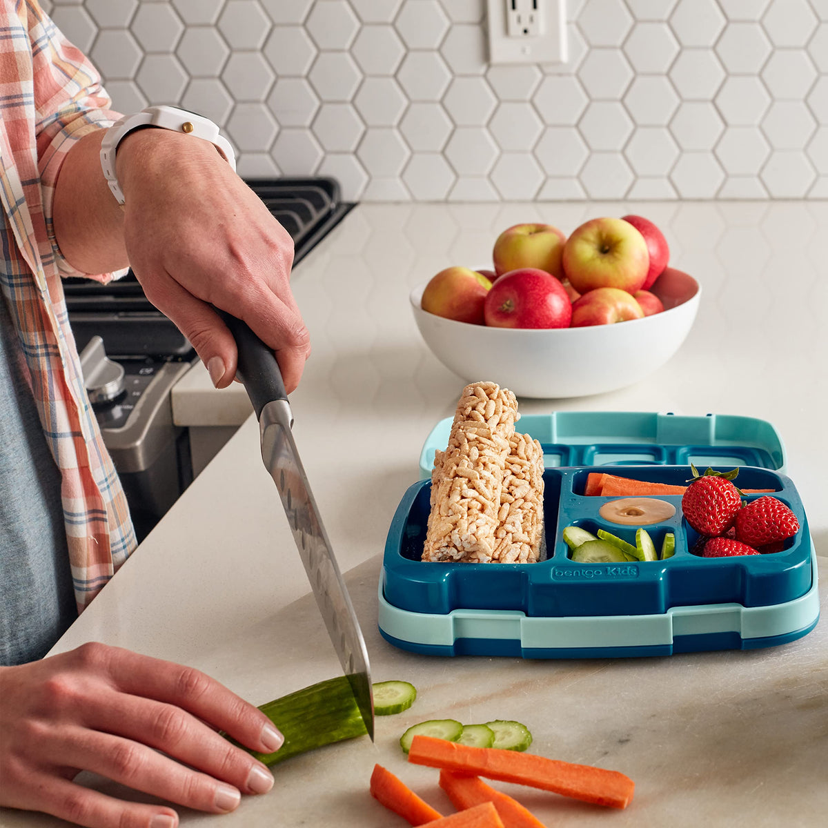 Friendly Grains Crunchy Rollers twin-pack detail highlighting convenient on-the-go portions.