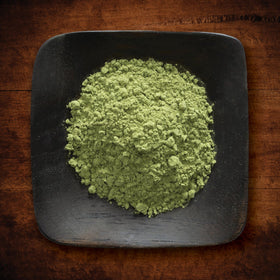 Frontier Co-op Organic Alfalfa Leaf Powder recyclable packaging highlights sustainability and reduced waste.