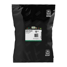 Frontier Co-op garlic powder bottle closeup shows premium aroma for seasoning