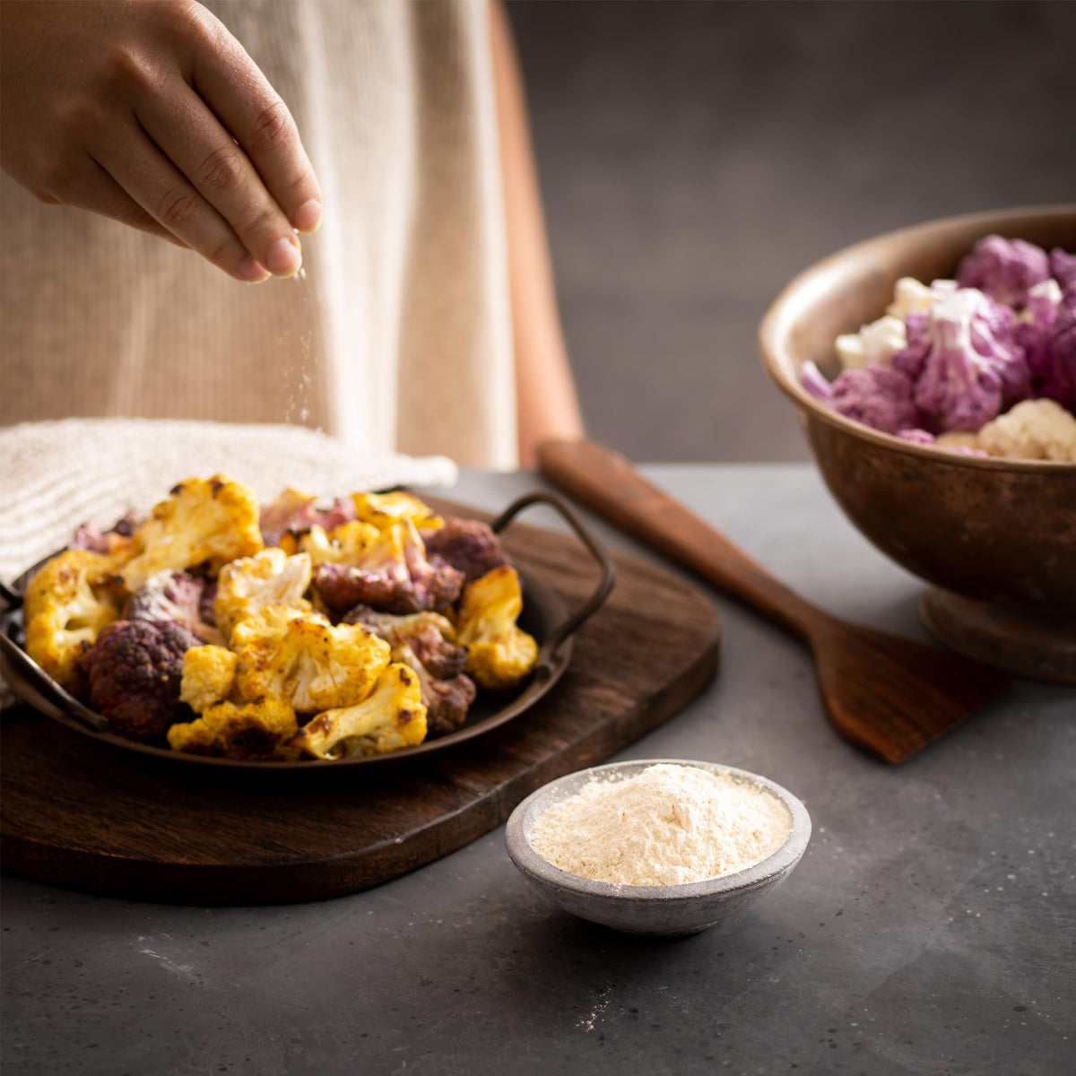 Frontier Co-op organic garlic powder pour evokes robust flavor ready for sauces and marinades