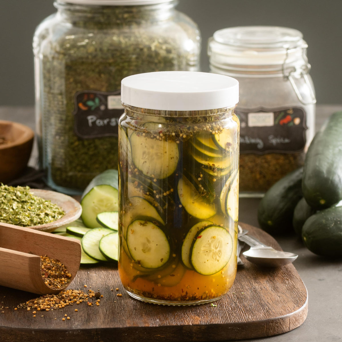 Frontier Co-op flat-leaf parsley flakes for authentic Italian flavor.