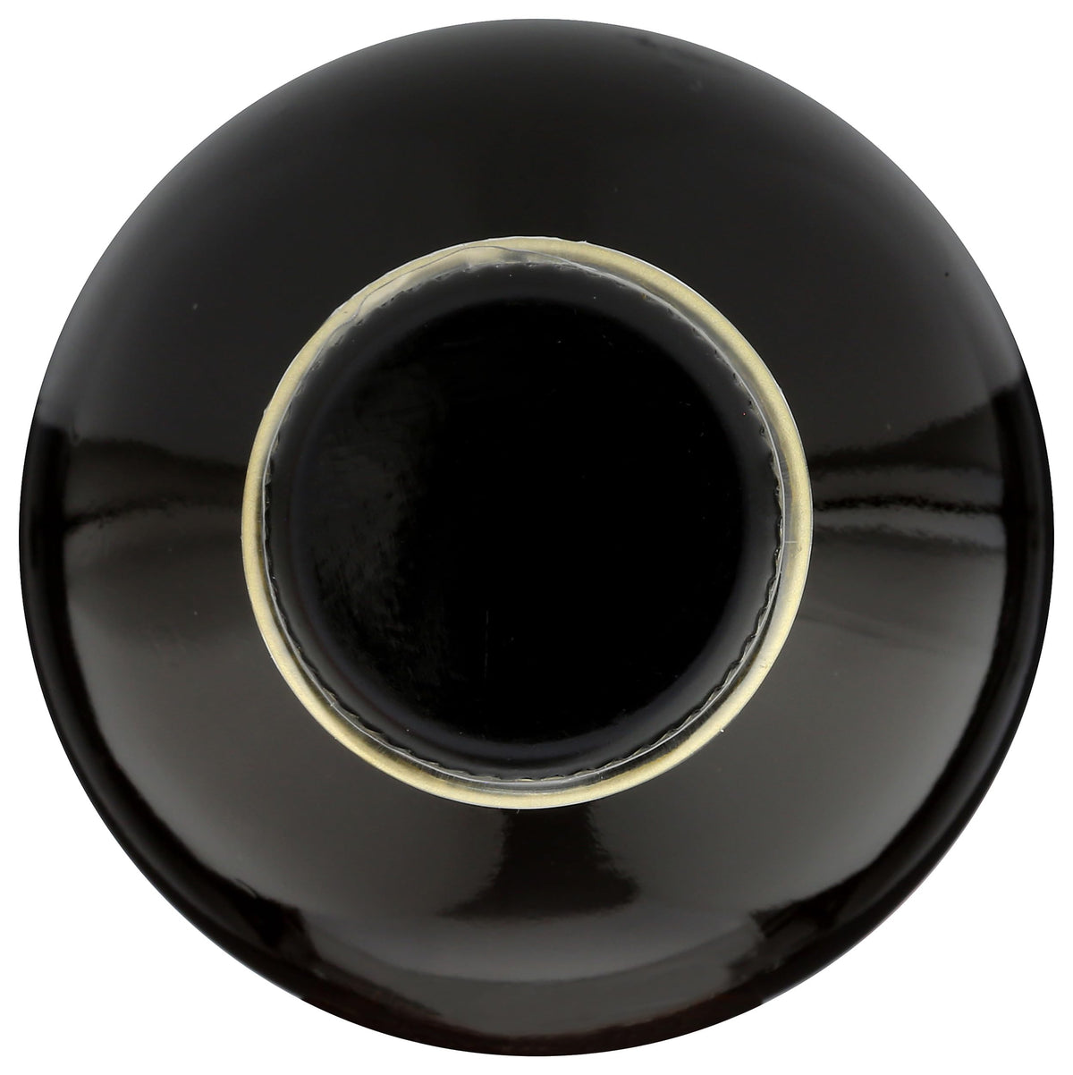 Frontier Co-op vanilla extract pour splash captures smooth texture for sauces.