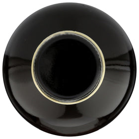 Frontier Co-op vanilla extract pour splash captures smooth texture for sauces.
