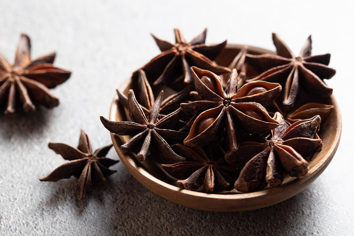 Fruidles star anise aroma for simmer pots and mulled drinks.