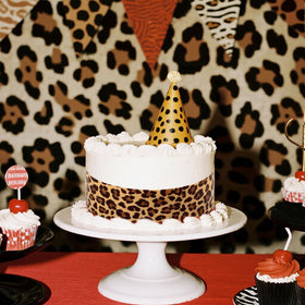Fukaisu leopard border strips come pre-cut for quick decorating.