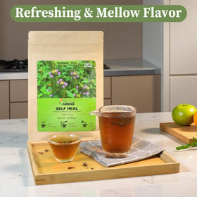 FullChea Infusion glass captures the tea’s warm amber color.