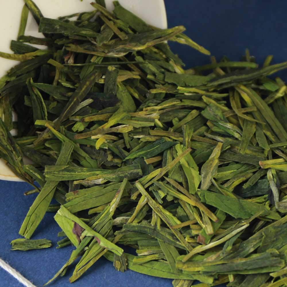FullChea Longjing loose leaf packaging preserves freshness.