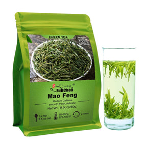 FullChea Mao Feng leaves closeup; delicate aroma and vibrant color ideal for a refreshing ritual.