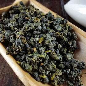 FullChea Oolong tea granules in dry form ready for multiple infusions.