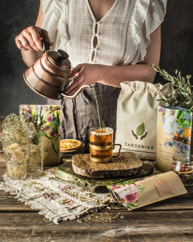 Gardenika caffeine-free tea selection of loose leaves for a relaxing evening