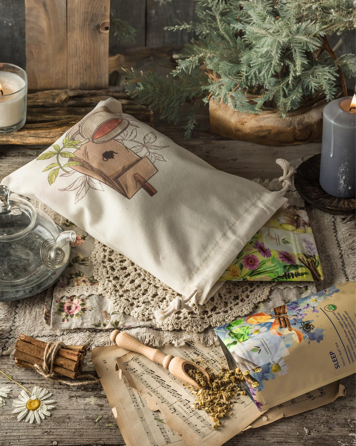 Gardenika gift-ready tea set in cotton pouch suitable for gifting