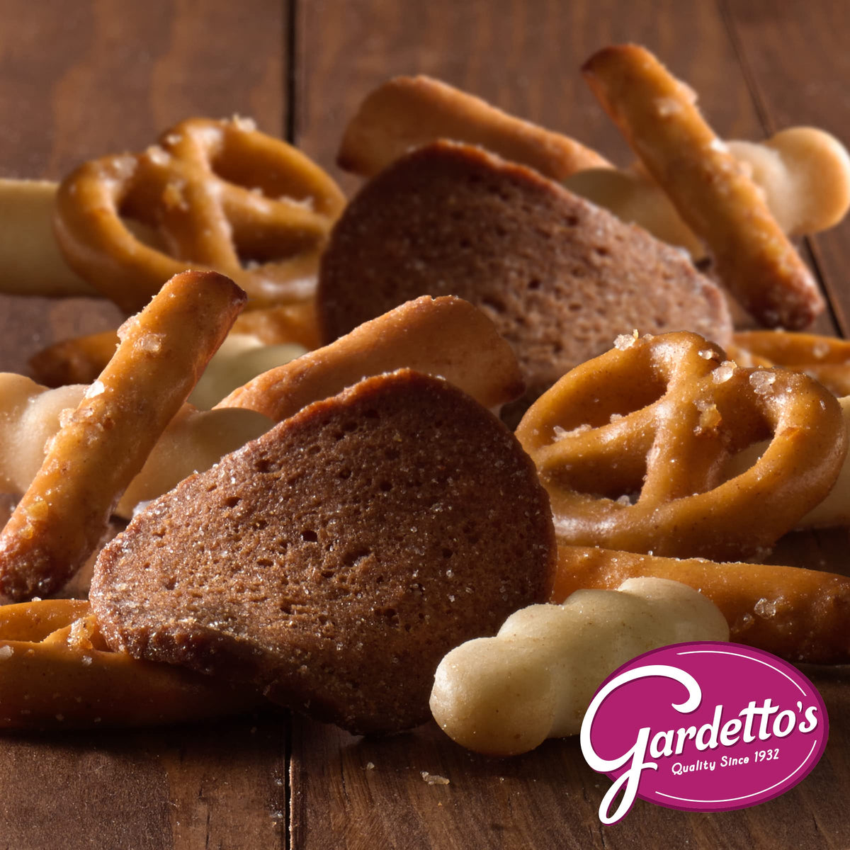 Gardetto's Original Snack Mix plate display for party-ready sharing.