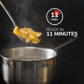 Garofalo slow-drying pasta texture close-up highlighting firm sauce-holding surface.