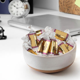 GEEOOLLAH 1 lb bulk bag keeps caramels fresh for offices and parties.