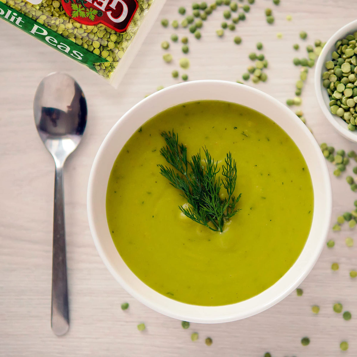 Gefen green split peas bag being rinsed, ideal for quick stews and fiber-rich meals