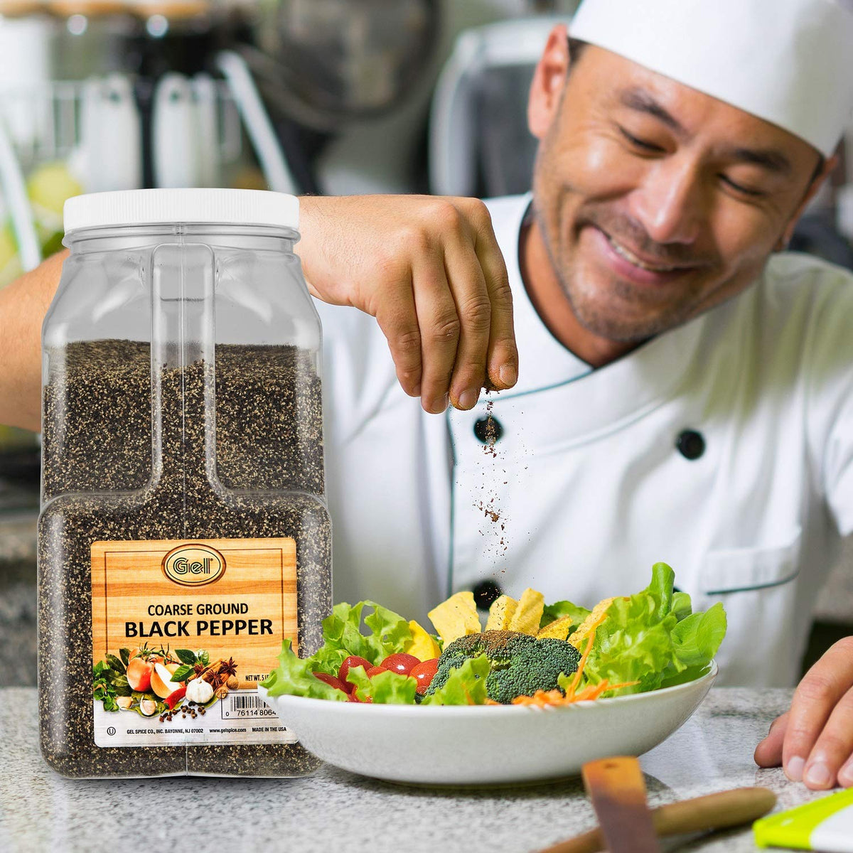 Gel Spice commercial-size pepper jar perfect for busy kitchens and food service prep