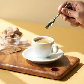 Generic medium-roast vanilla notes create a balanced cup with depth.