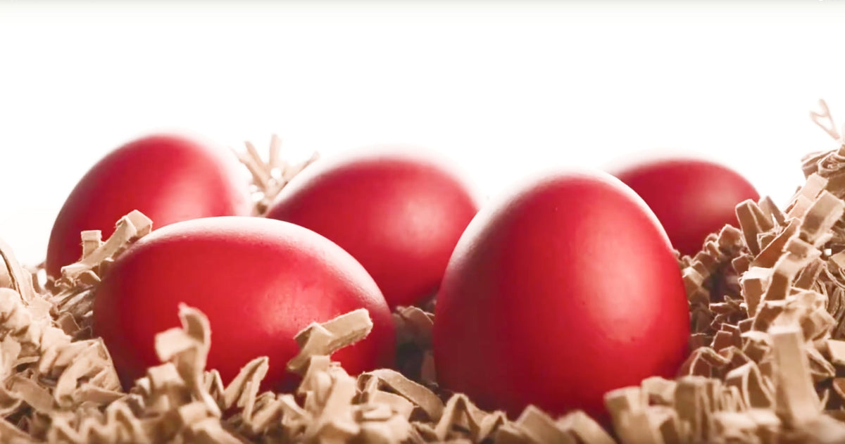Generic Red Egg Dye liquid mix with smooth consistency for even coloring