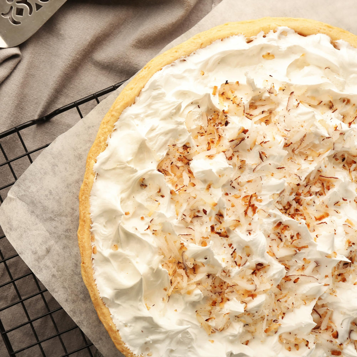 Vanilla-flavored Bavarian Cream Filling ideal for donuts and pastries