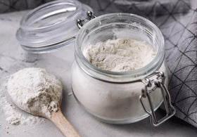 ZEHO guar gum powder texture closeup showing smooth thickening