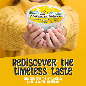 Gerrit's Satellite Wafers unopened tub offering convenient bulk purchase.