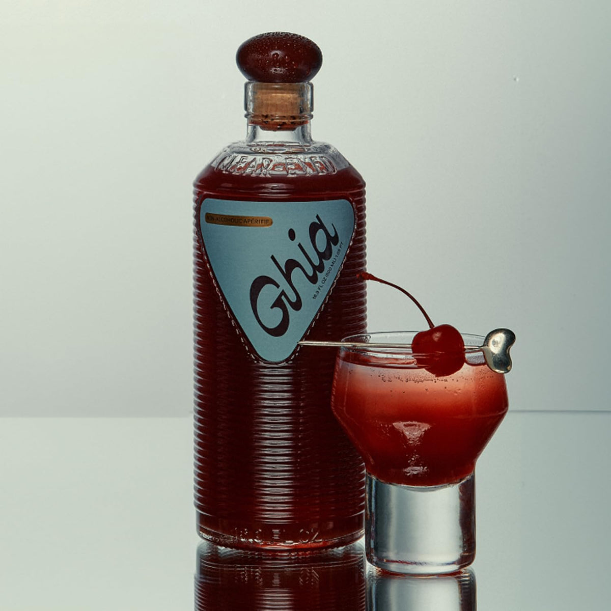 Ghia ginger flavor variant demonstrates a zesty, non-alcoholic option for social sipping.