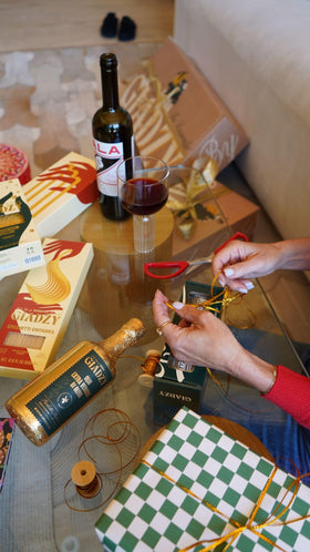 Gift-ready Giadzy bottle perfect for food lovers and gifting.